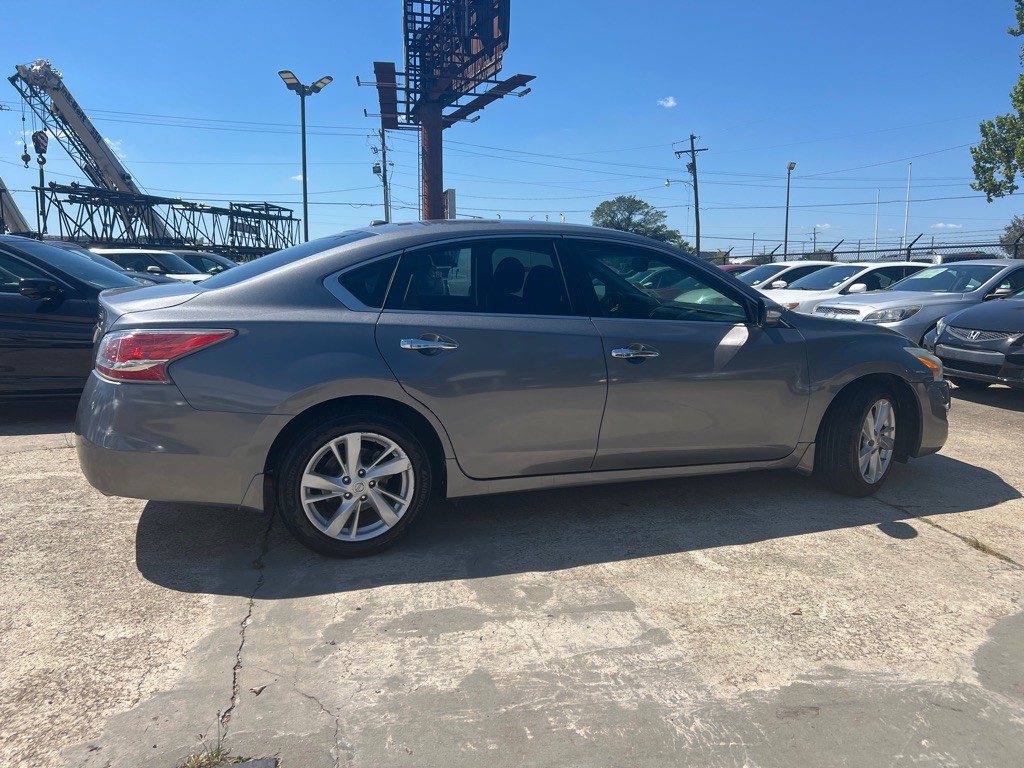 2015 Nissan Altima Image 7