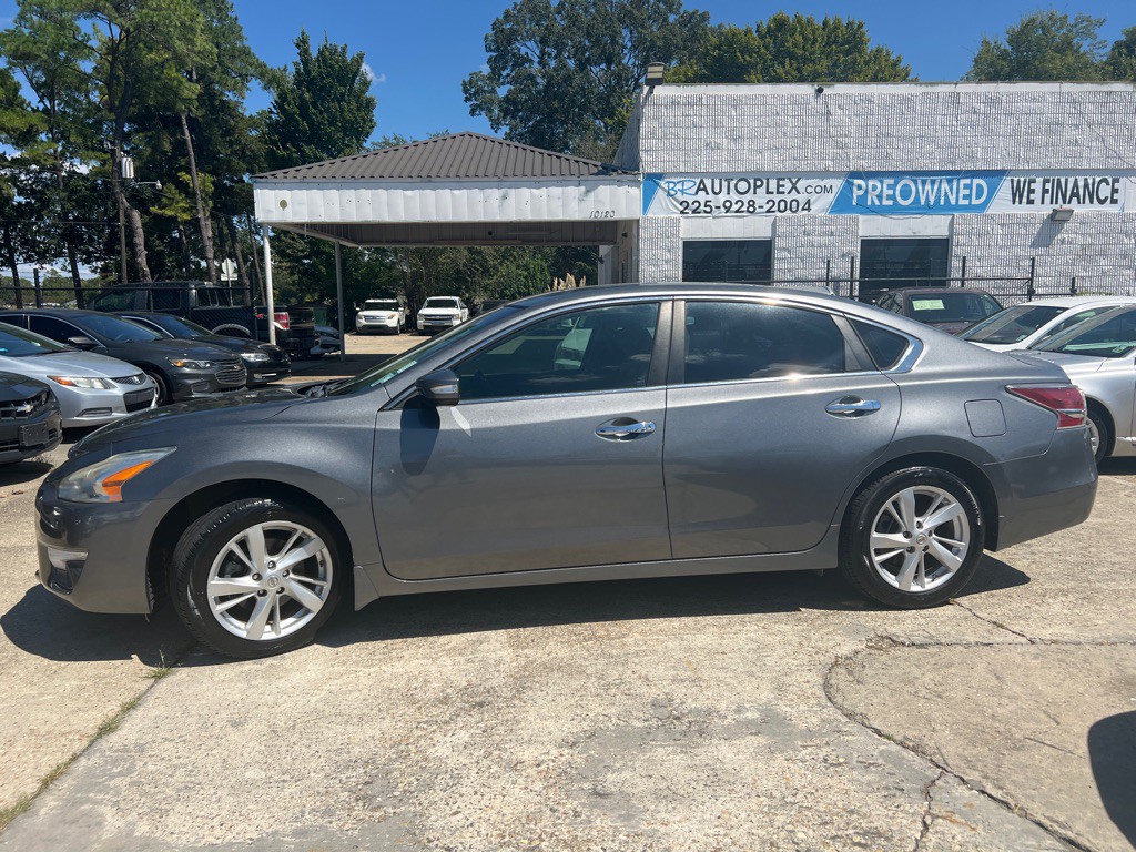 2015 Nissan Altima Image 14