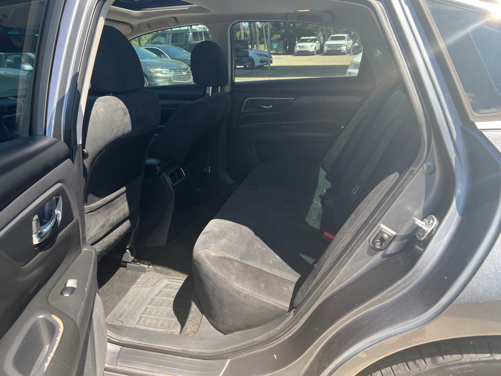 2015 Nissan Altima Image 26