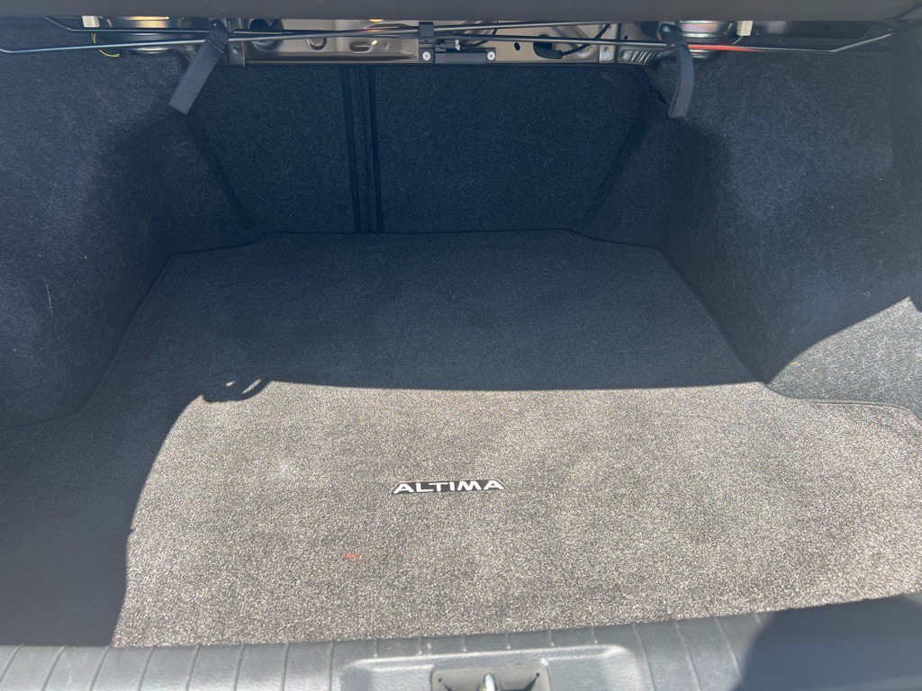 2015 Nissan Altima Image 31