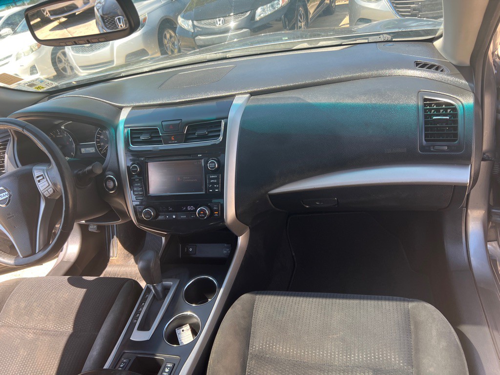 2015 Nissan Altima Image 33
