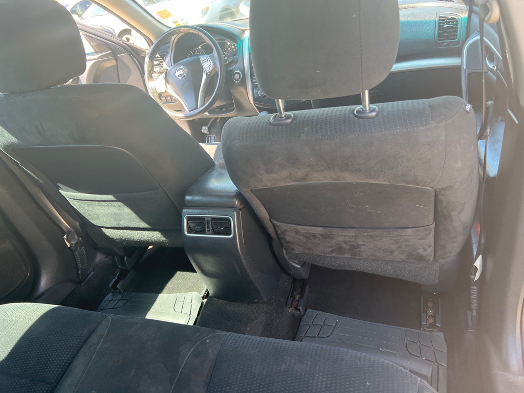 2015 Nissan Altima Image 37