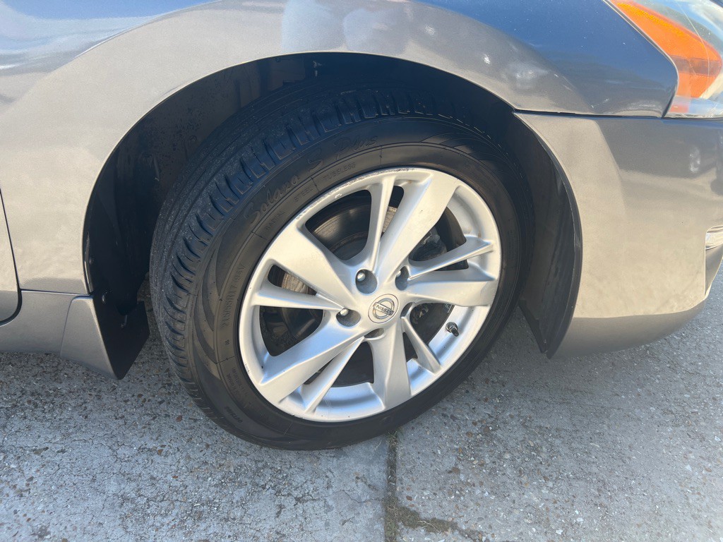 2015 Nissan Altima Image 39