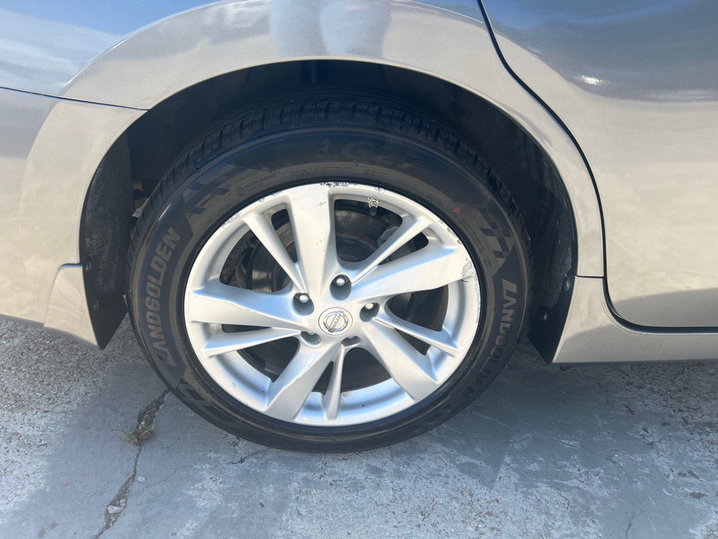 2015 Nissan Altima Image 41