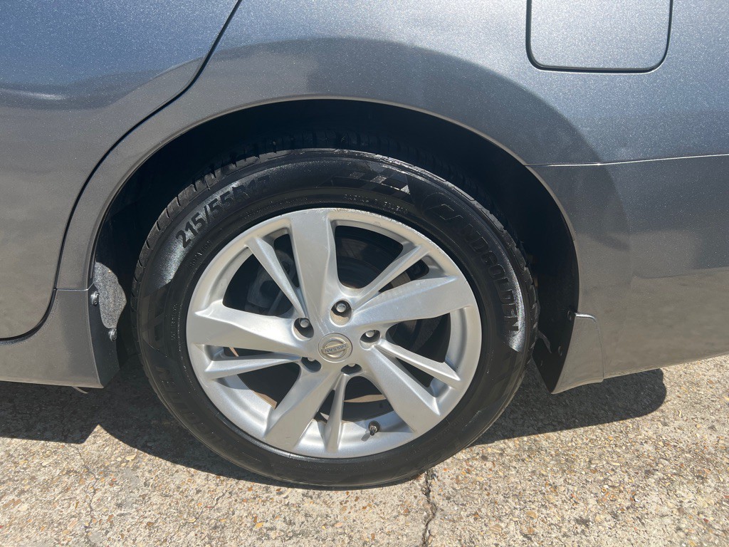 2015 Nissan Altima Image 43