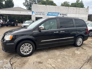 Image for 2013 Chrysler Town & Country Touring L ID: 6806624