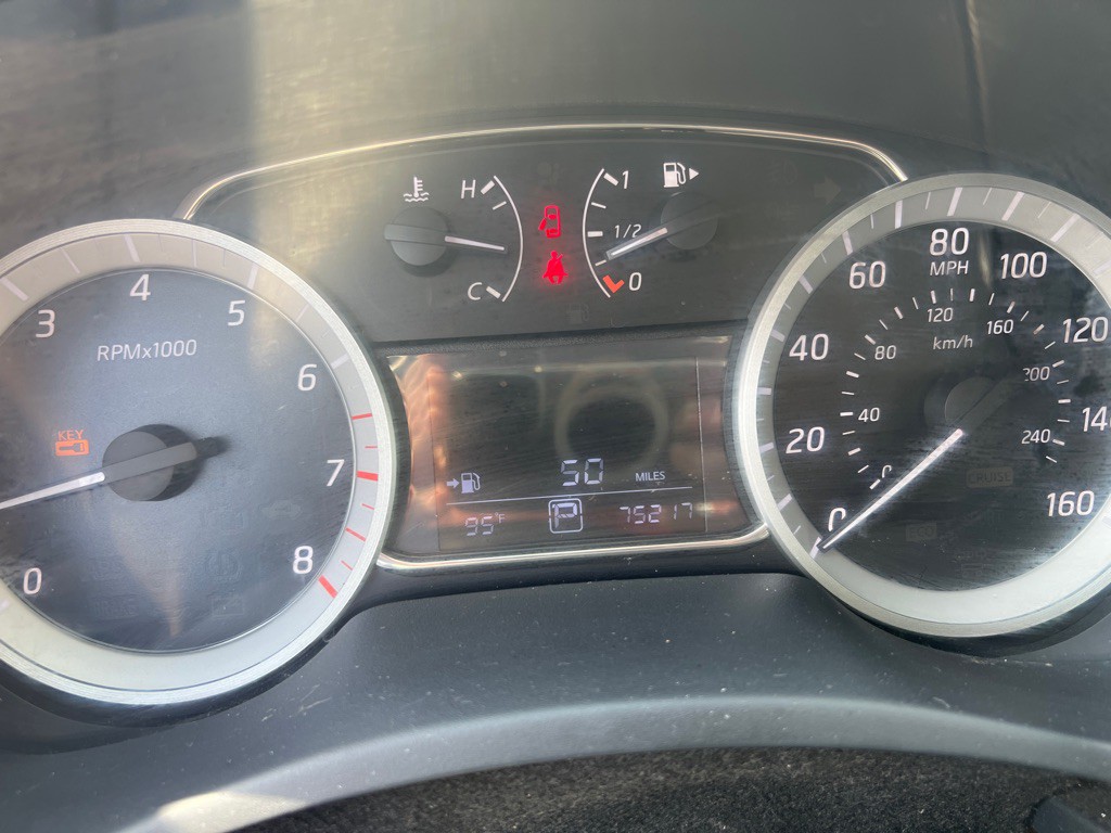 2015 Nissan Sentra Image 13