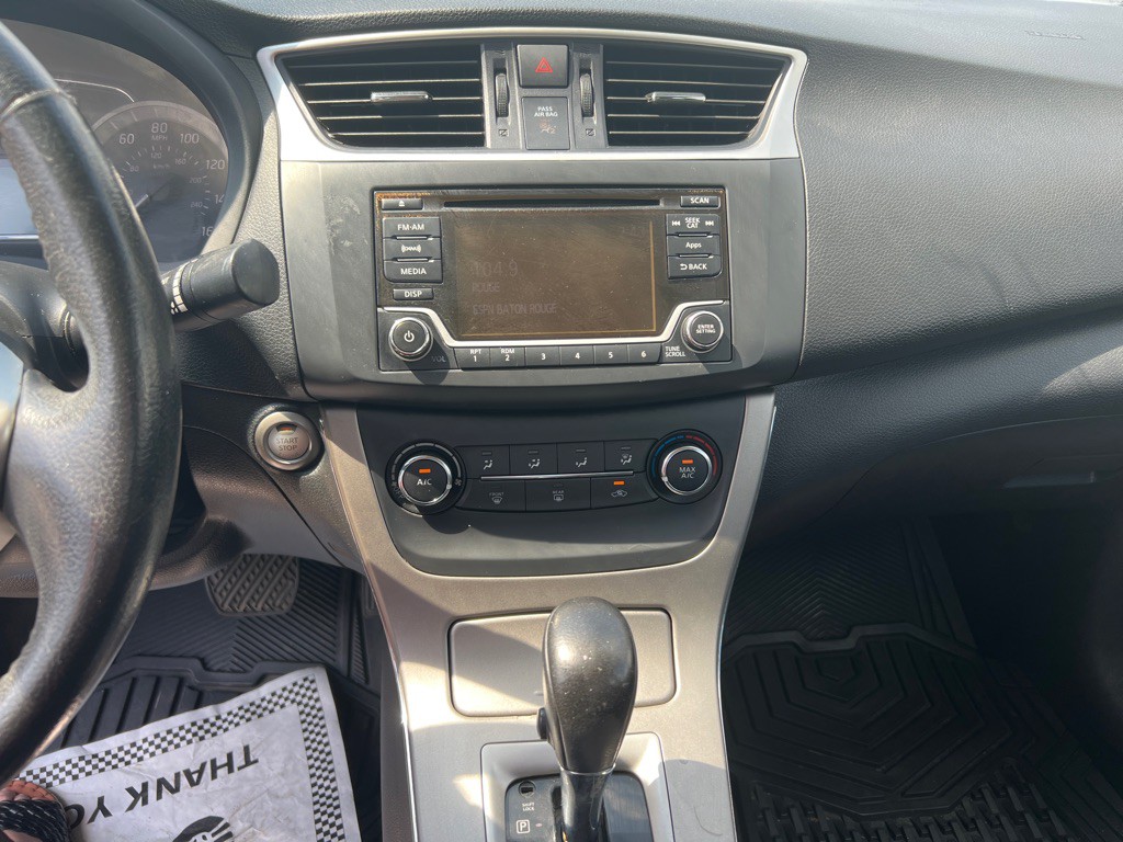 2015 Nissan Sentra Image 15