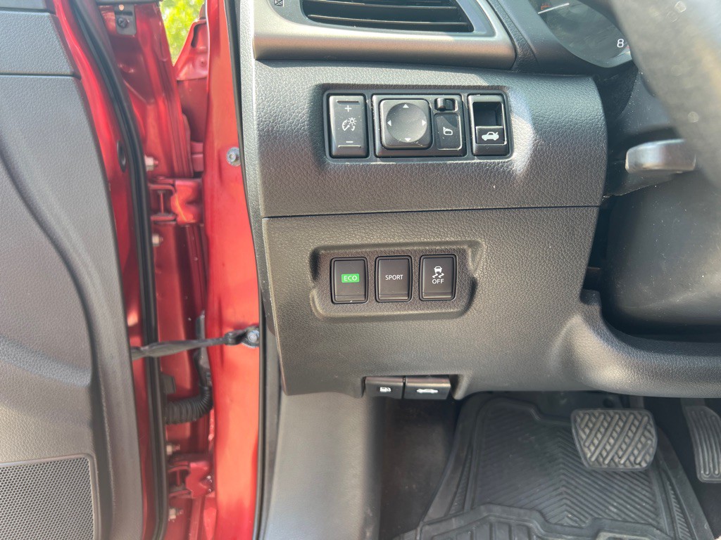 2015 Nissan Sentra Image 17