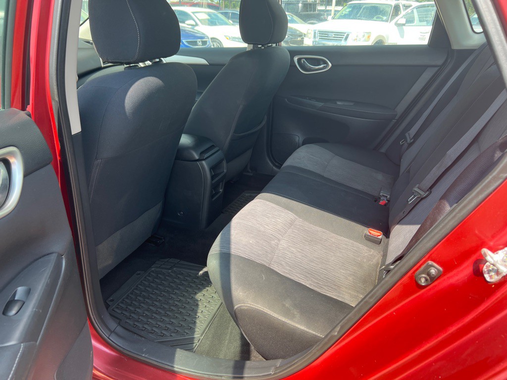 2015 Nissan Sentra Image 19
