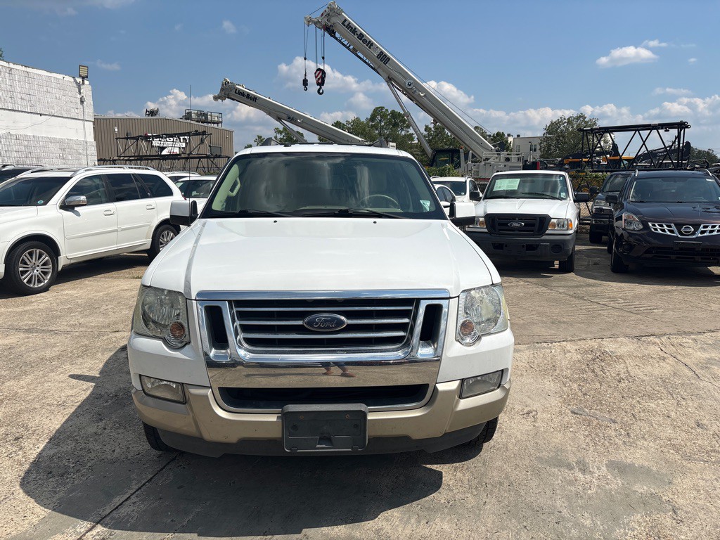 2007 Ford Explorer Image 8