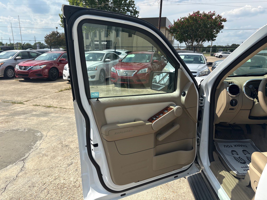 2007 Ford Explorer Image 14
