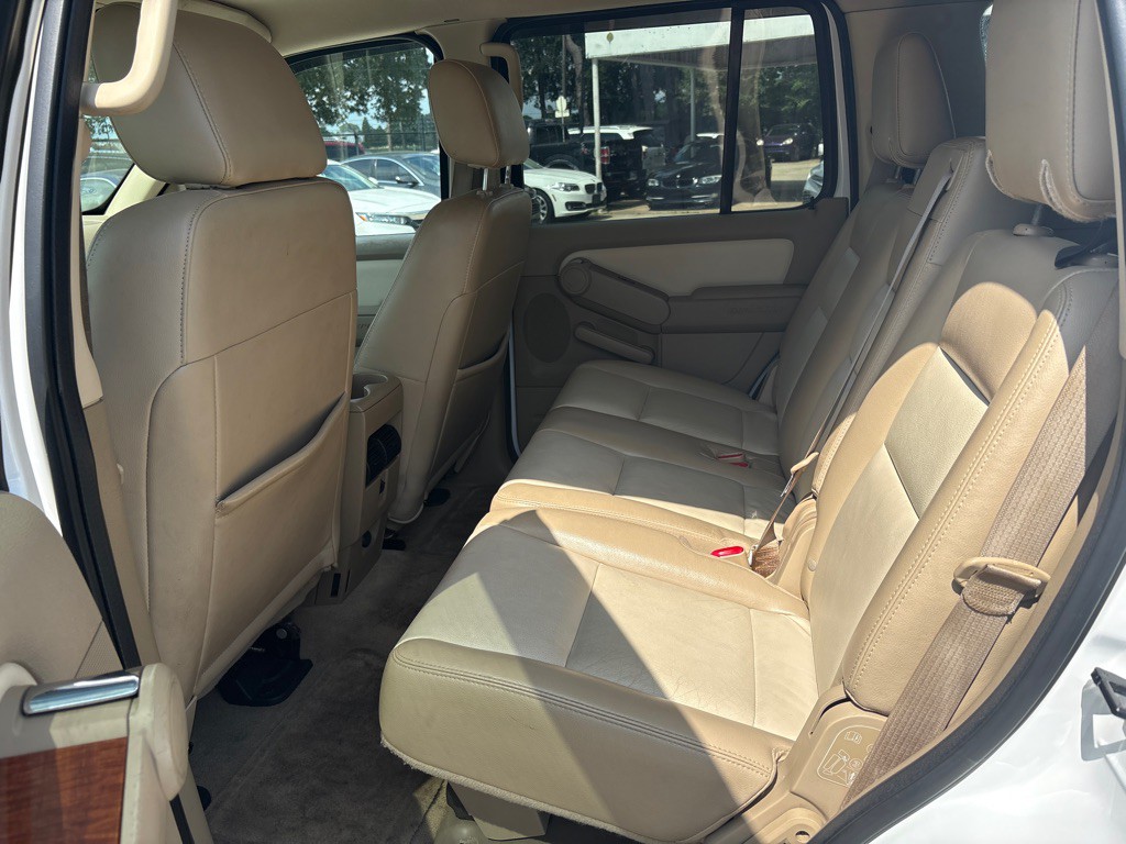 2007 Ford Explorer Image 16