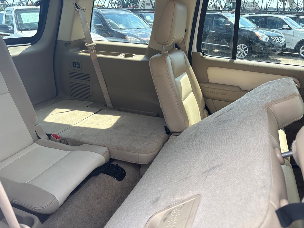 2007 Ford Explorer Image 23