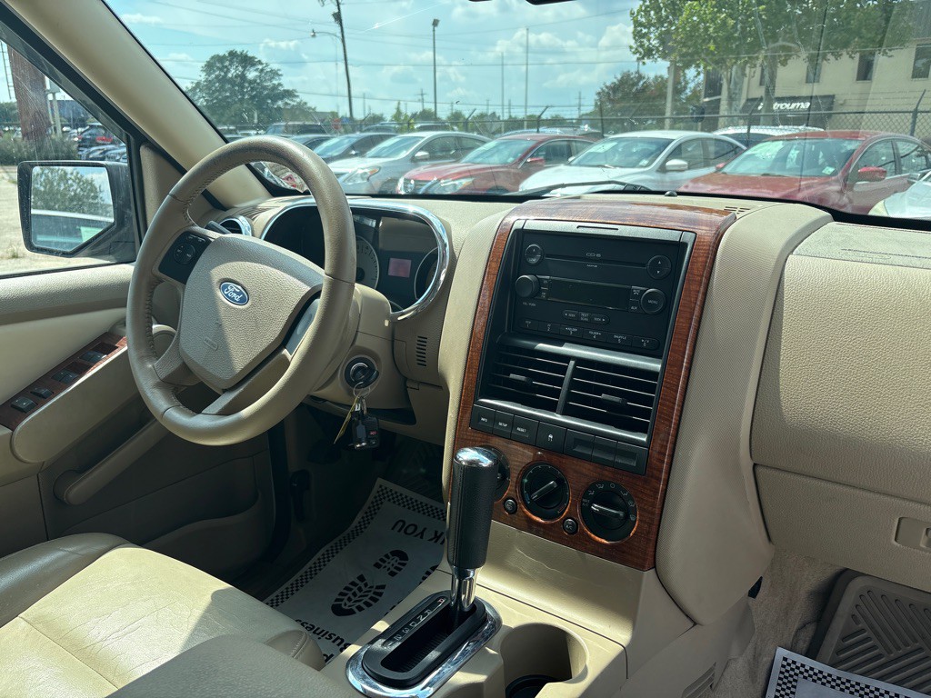 2007 Ford Explorer Image 27