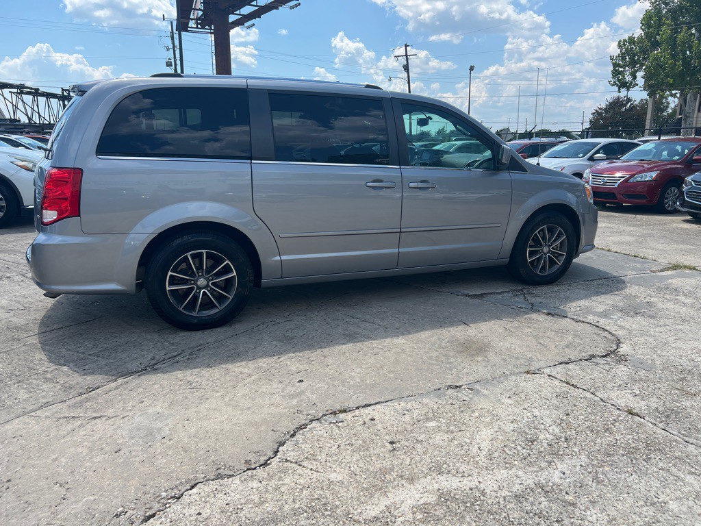 2016 Dodge Grand Caravan Image 7