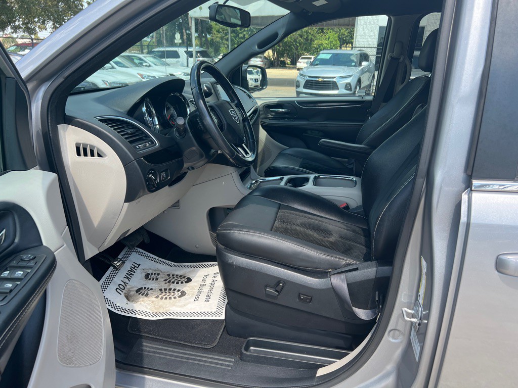 2016 Dodge Grand Caravan Image 13