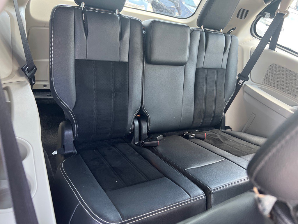 2016 Dodge Grand Caravan Image 28