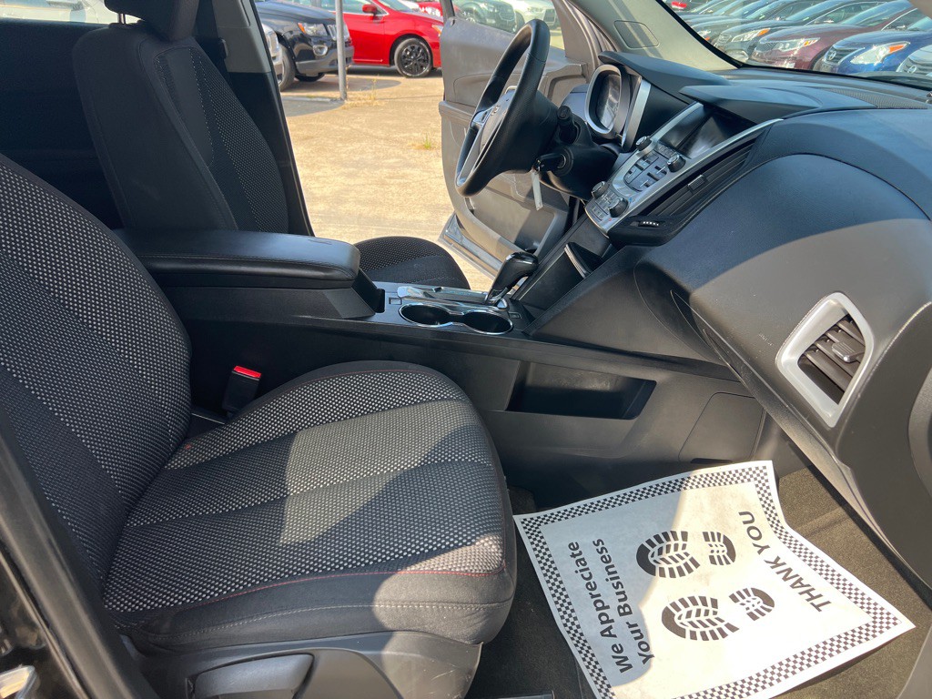 2017 Chevrolet Equinox Image 28