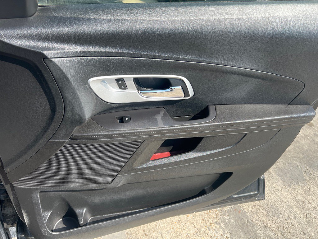 2017 Chevrolet Equinox Image 31