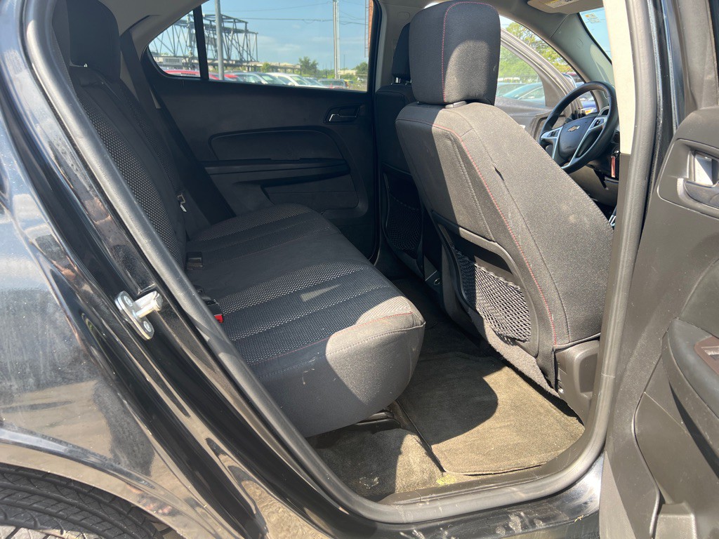 2017 Chevrolet Equinox Image 32