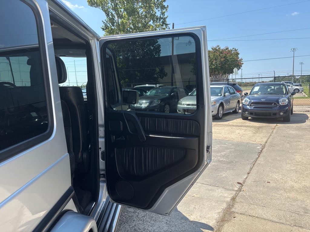 2012 Mercedes-Benz G-Class Image 23