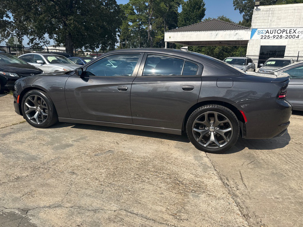 2015 Dodge Charger Image 9