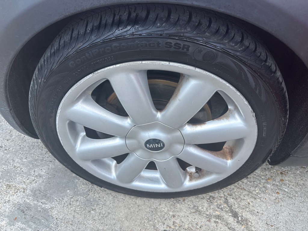 2009 MINI Cooper Image 27