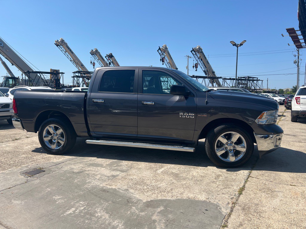 2015 RAM 1500 Image 5