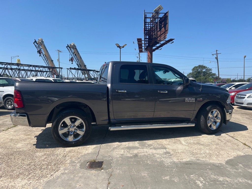 2015 RAM 1500 Image 6