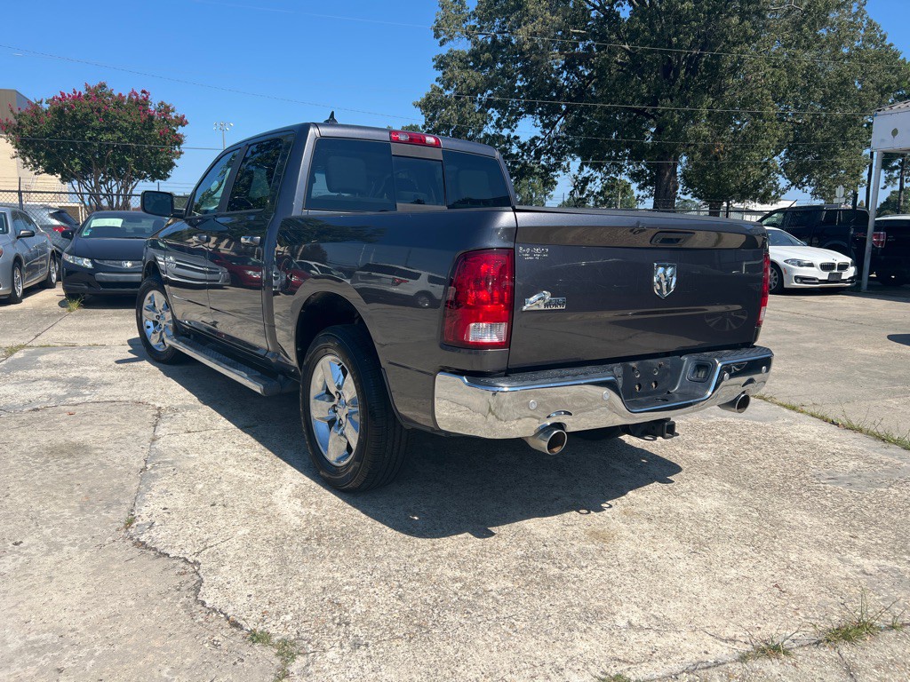 2015 RAM 1500 Image 9