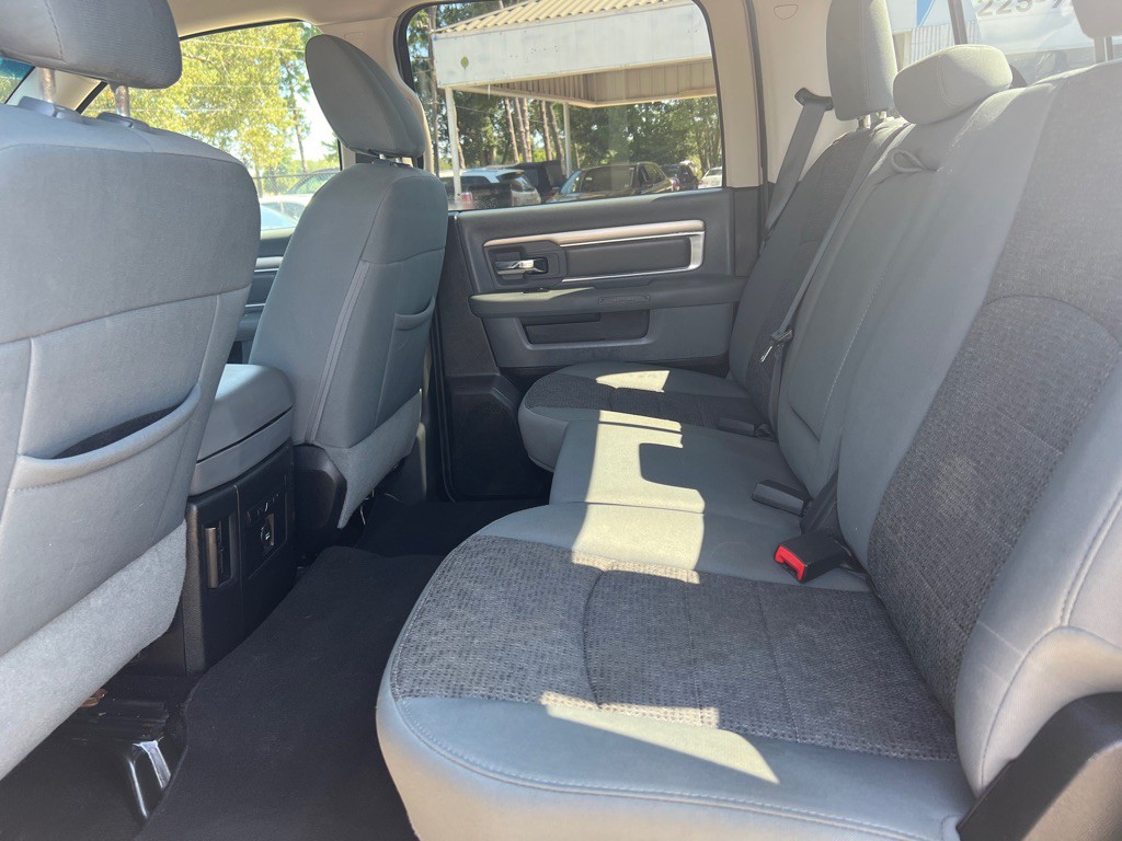 2015 RAM 1500 Image 27
