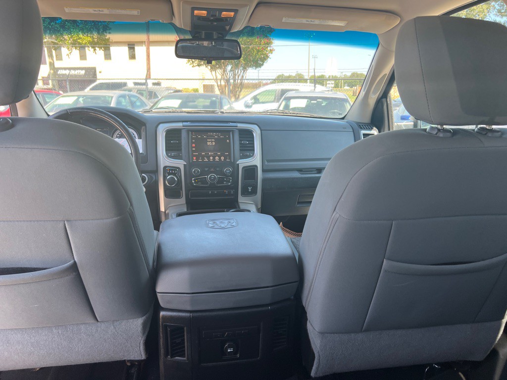 2015 RAM 1500 Image 29