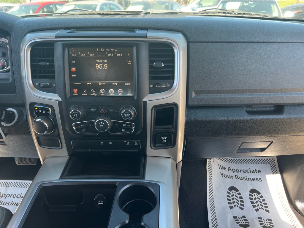 2015 RAM 1500 Image 35