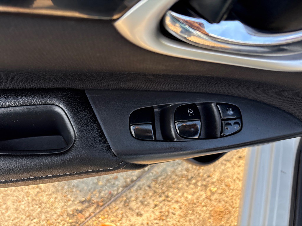 2019 Nissan Sentra Image 14