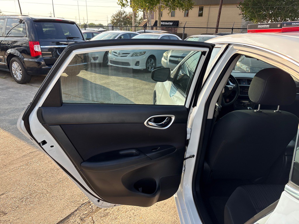 2019 Nissan Sentra Image 17