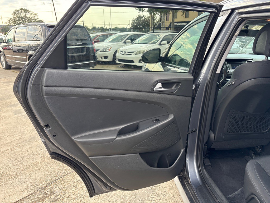 2017 Hyundai Tucson Image 18