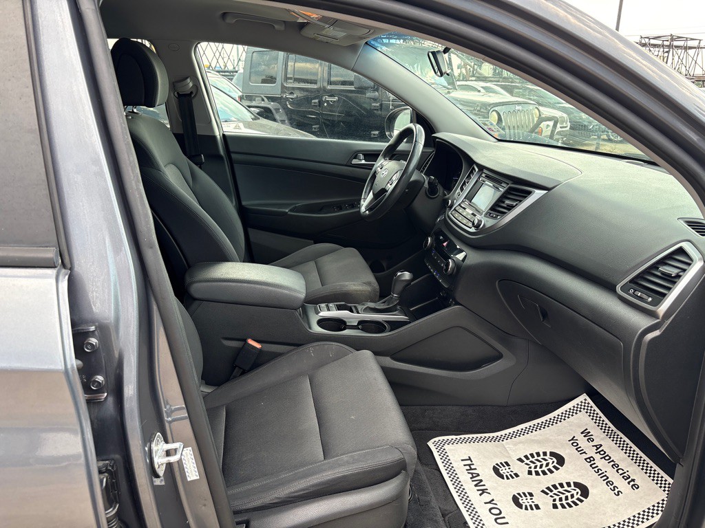 2017 Hyundai Tucson Image 24