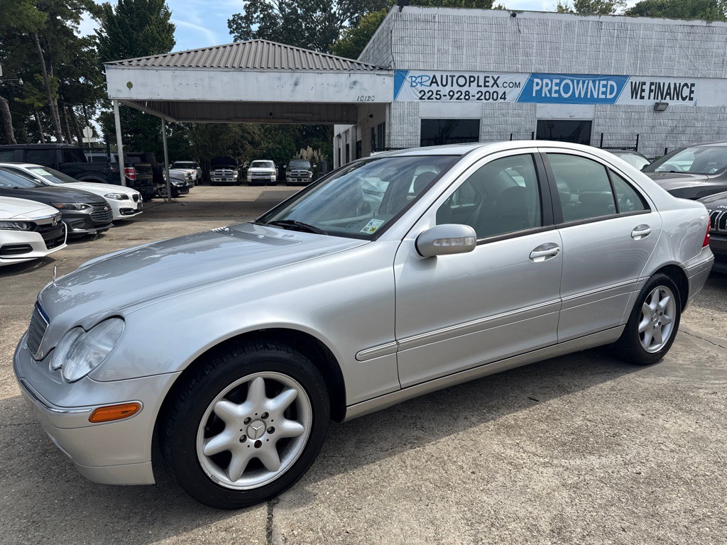 2002 Mercedes-Benz C-Class Image 1