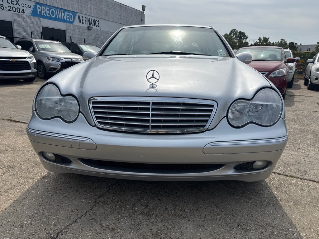 2002 Mercedes-Benz C-Class Image 3