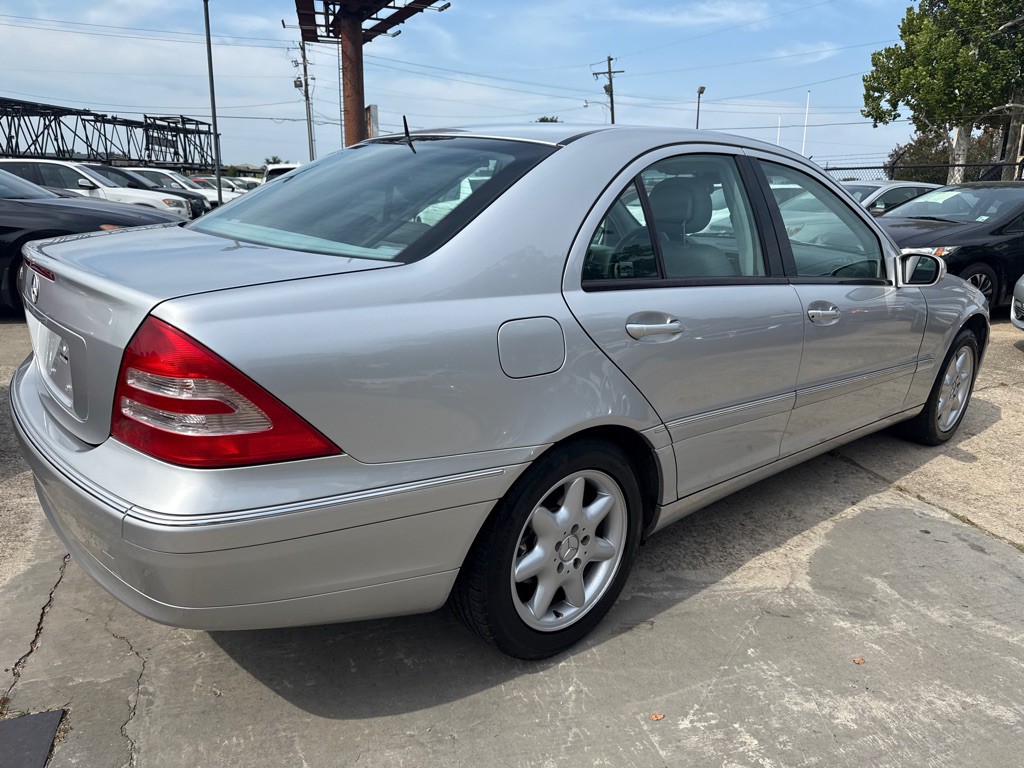 2002 Mercedes-Benz C-Class Image 6