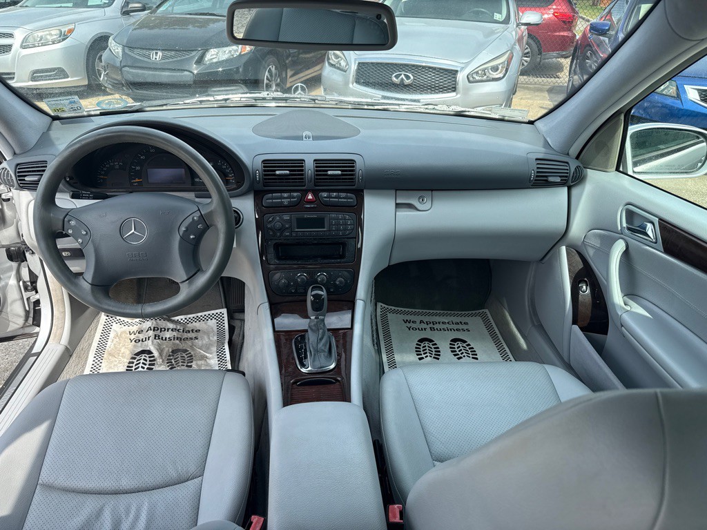 2002 Mercedes-Benz C-Class Image 12