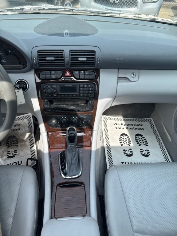 2002 Mercedes-Benz C-Class Image 16