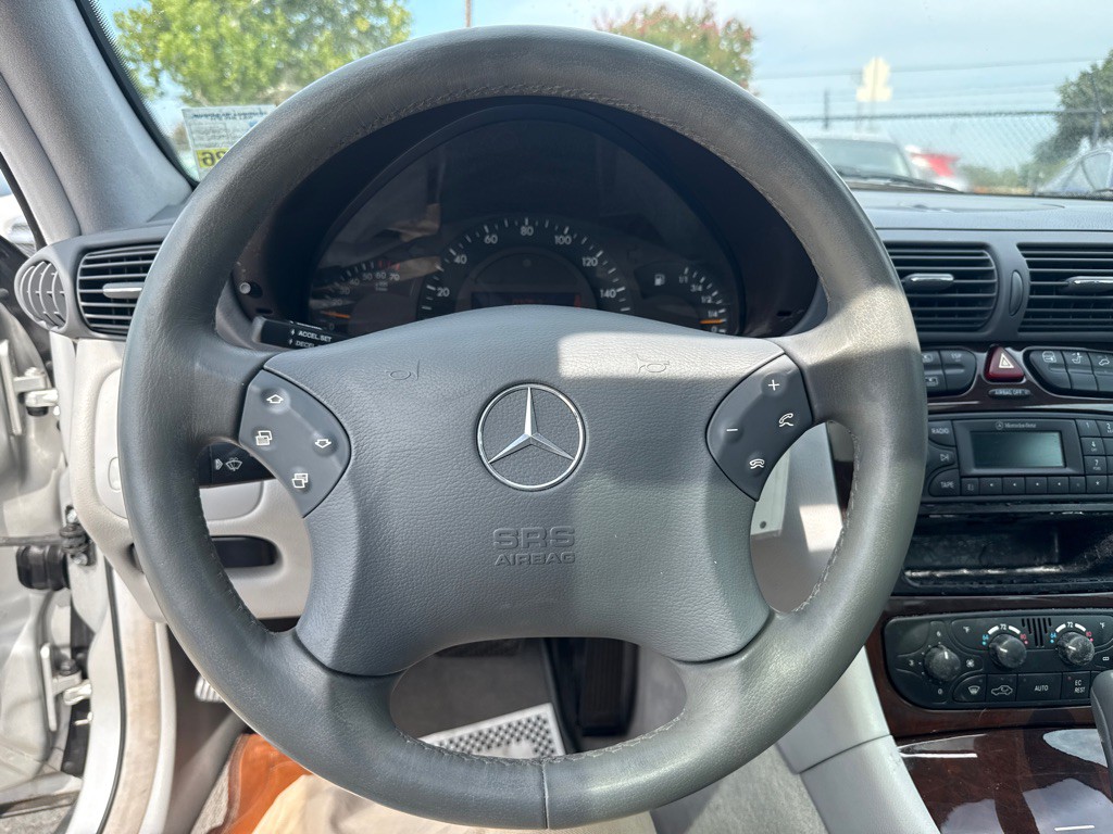 2002 Mercedes-Benz C-Class Image 17