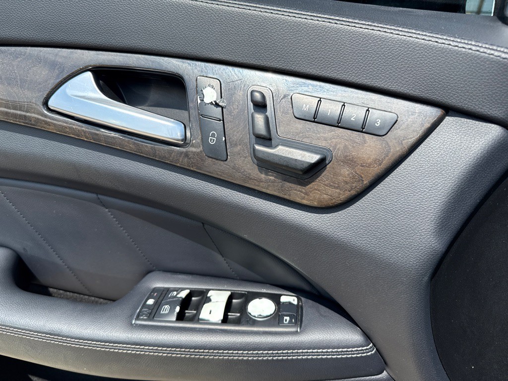 2012 Mercedes-Benz CLS-Class Image 20