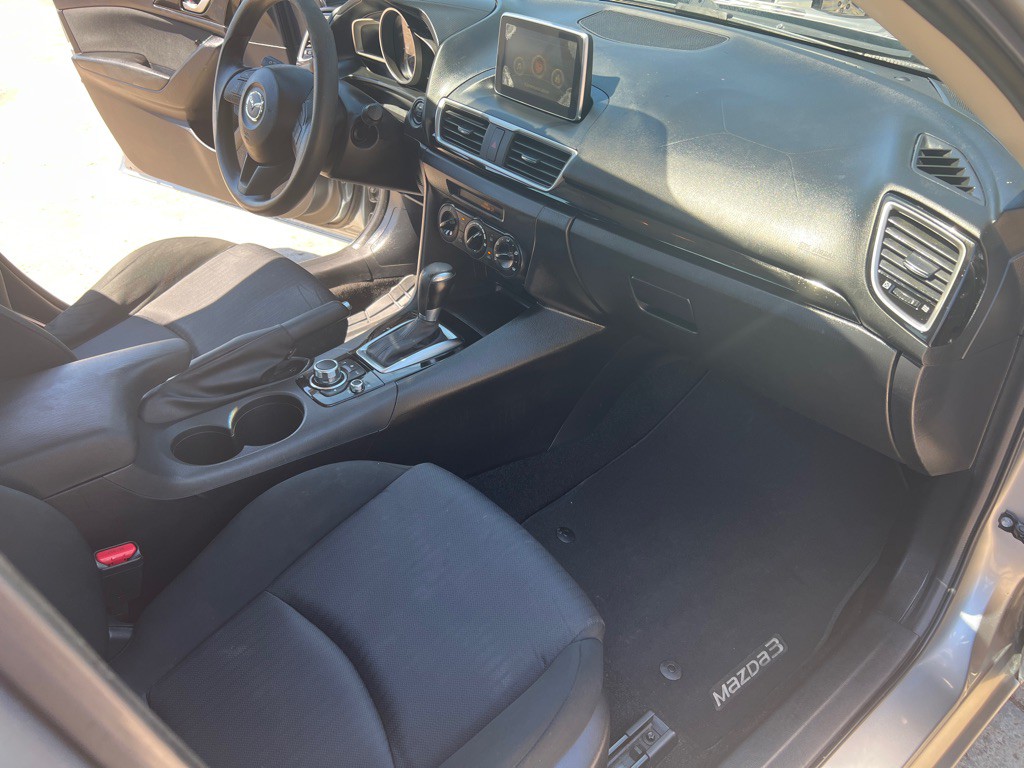 2015 Mazda Mazda3 Image 29