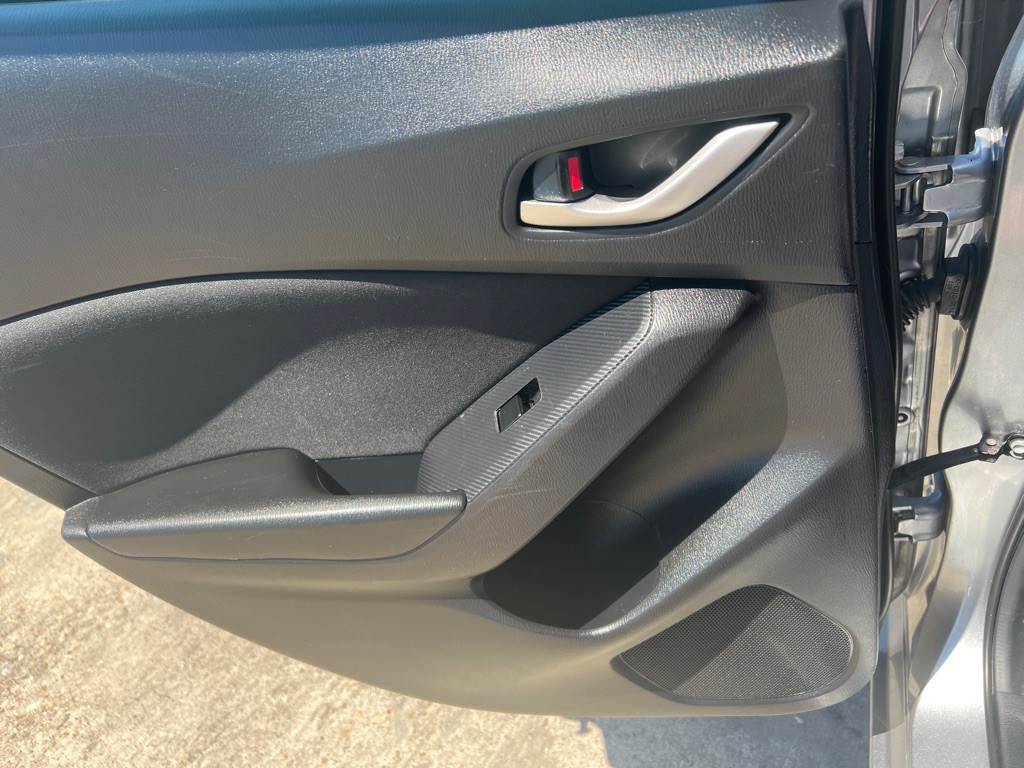 2015 Mazda Mazda3 Image 23