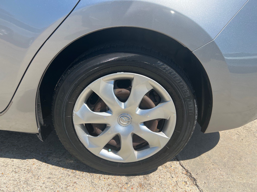 2015 Mazda Mazda3 Image 35