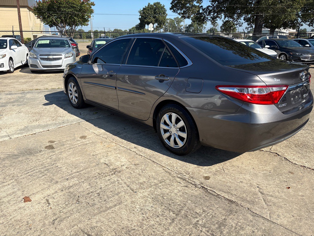 2015 Toyota Camry Image 3