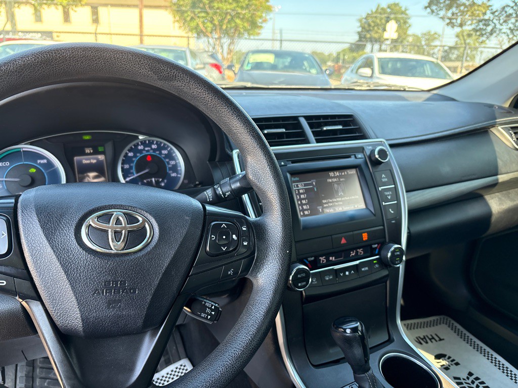 2015 Toyota Camry Image 10